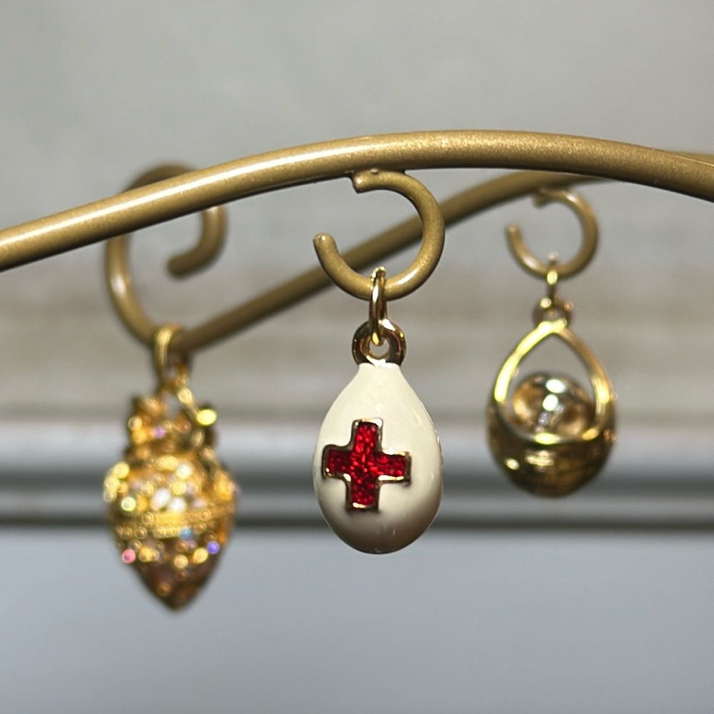 JOAN RIVERS Fabergè Egg Charm/Petite Pendant